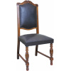 Vintage καρέκλα τραπεζαρίας, με ξύλινο σκελετό σε ανοικτή απόχρωση και αφράτο κάθισμα και πλάτη. Διαθέτει διακριτικό σκάλισμα στον ξύλινο σκελετό της.